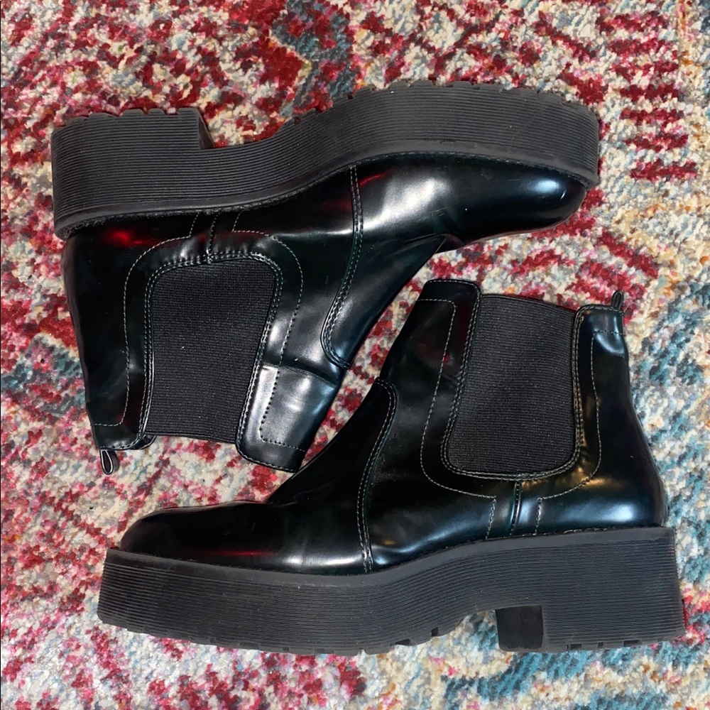 Black Heeled Boots